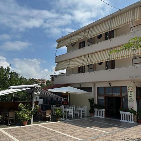 Vlorë Eid Marホステル エクステリア 写真