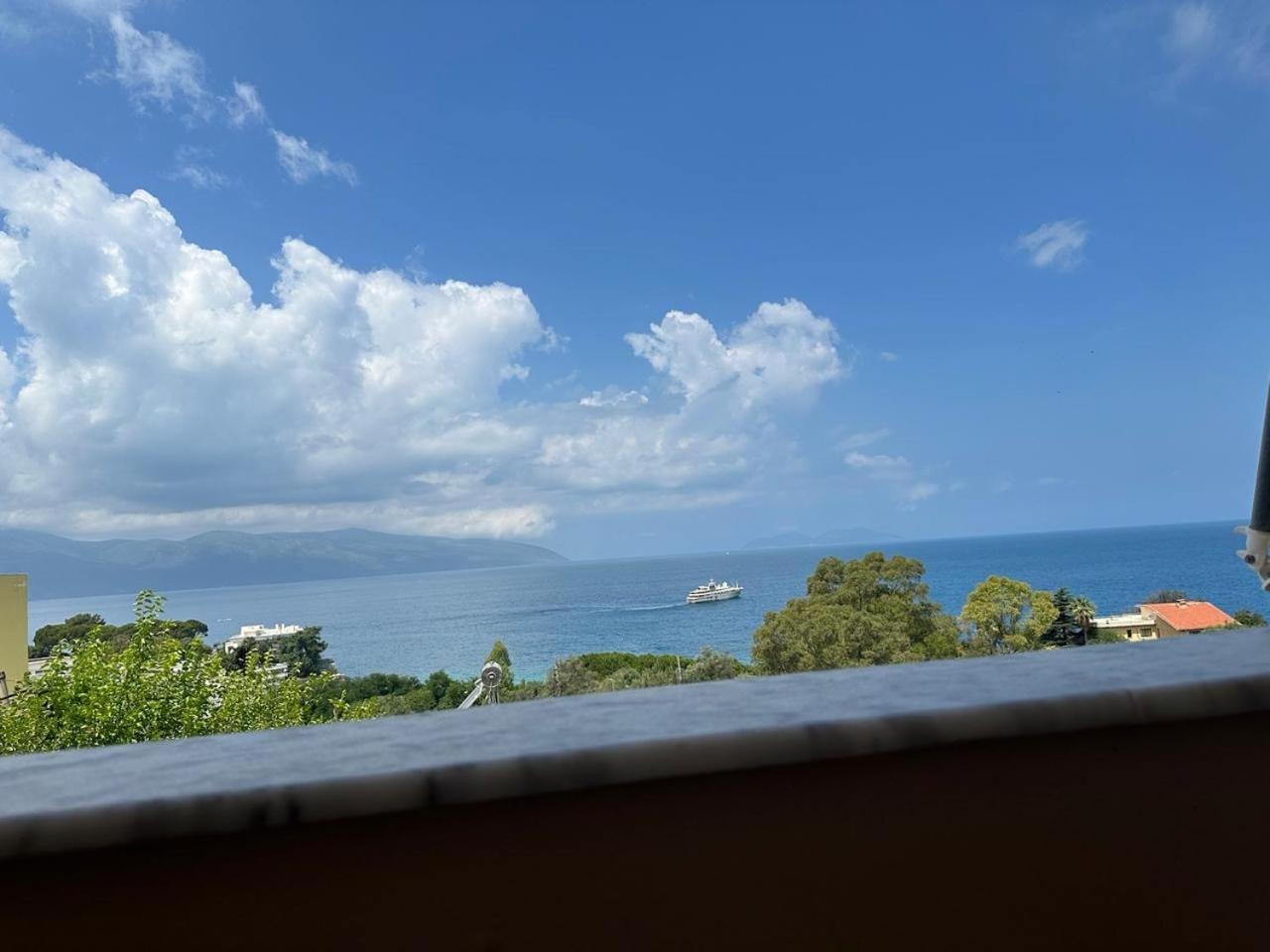 Vlorë Eid Marホステル エクステリア 写真