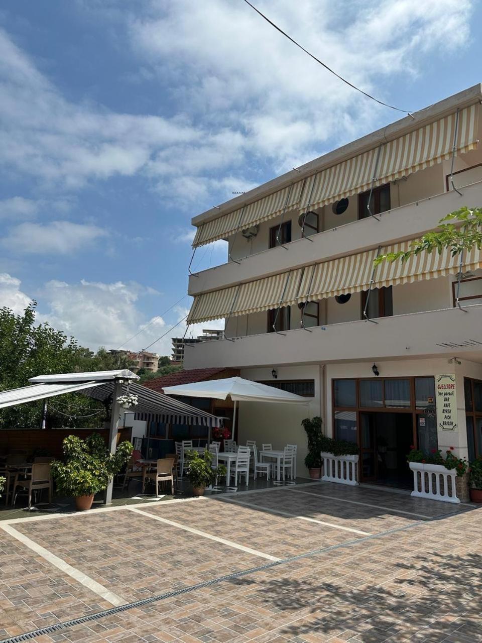 Vlorë Eid Marホステル エクステリア 写真